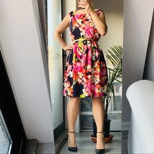 Vince Camuto Dress Floral Multicolor Lined Classy Midi Gold